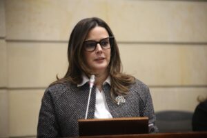 Lina María -Escobar, nueva magistrada de la Corte Constitucional. Foto: Senado de la República.